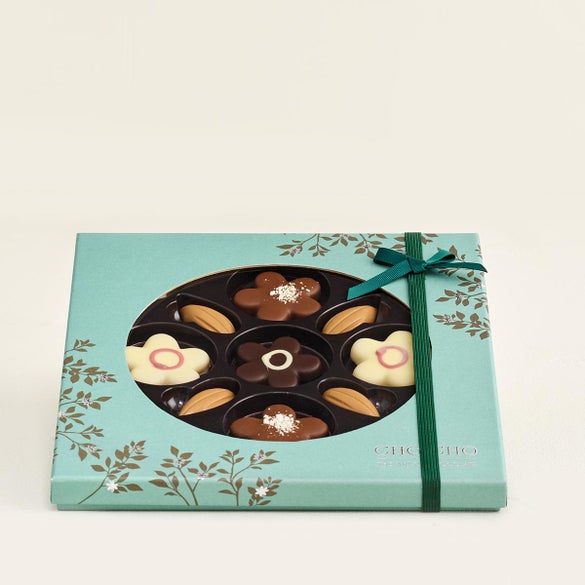 CHO CHO Marcipanblomster og Chokoladebønner